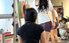 一边下奶一边吃面膜视频讲解